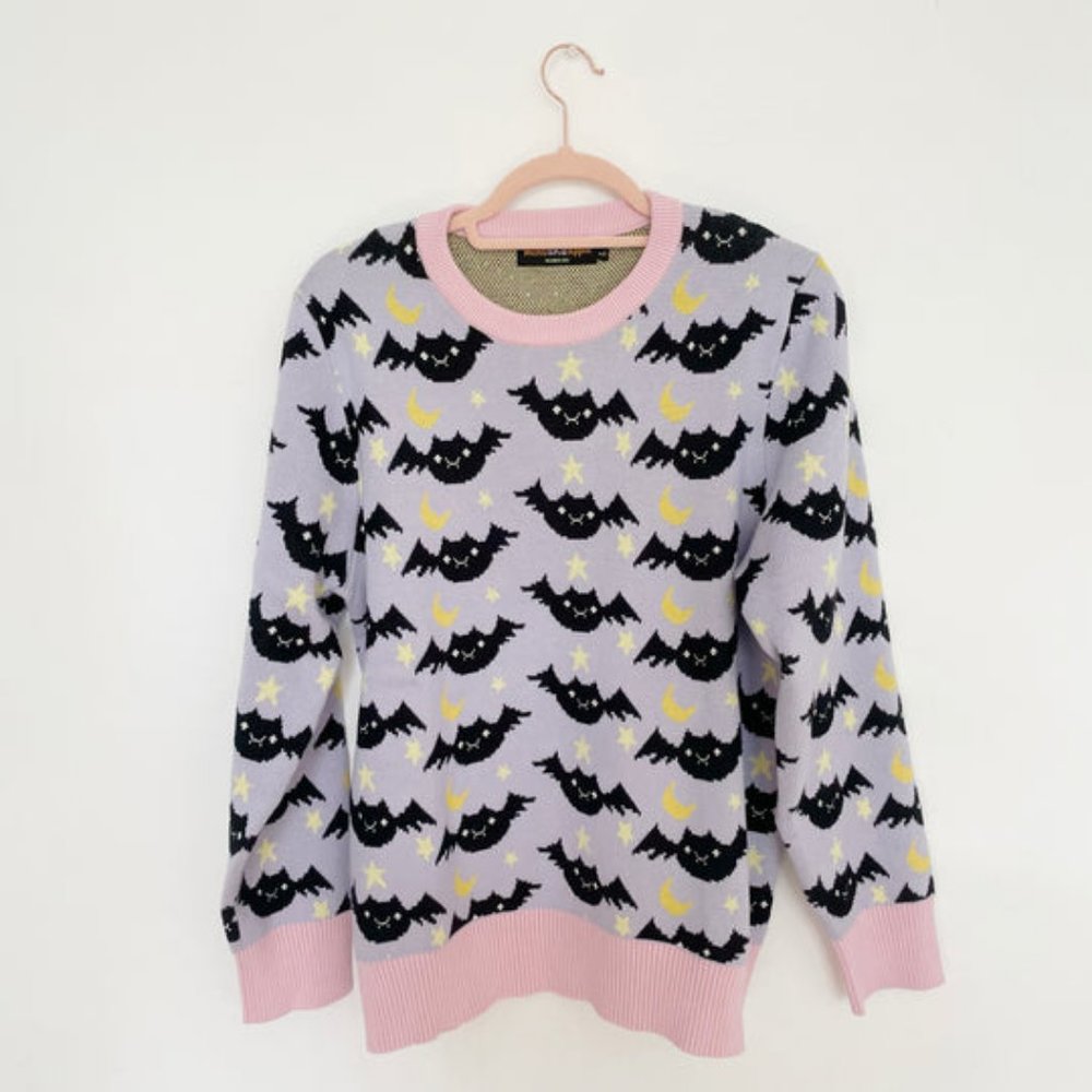 Mint and Apple Spooky 2023 Pastel Bat Sweater, Size L